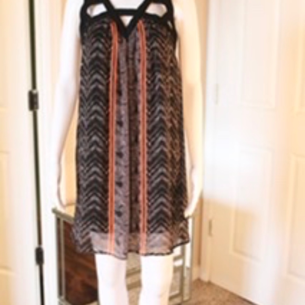 Xhilaration, Size M/Medium, Color: Black, Rust, Beige.